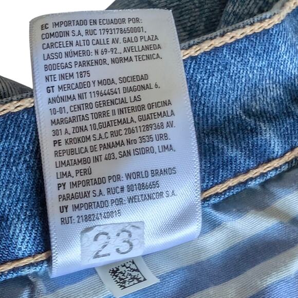 American Eagle Pride Strigid Ripped Low-Rise Baggy Flare X-Short Jeans 8 - Picture 9 of 10